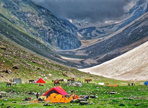 HAMPTA PASS Trek