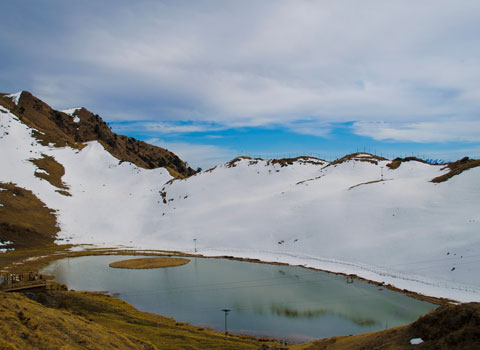 LAKE PRASHAR  Trek